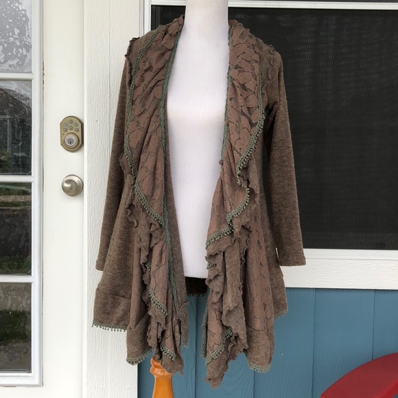 Anthropologie Sweaters - Anthropologie Ryu  ruffled lace cardigan sweater